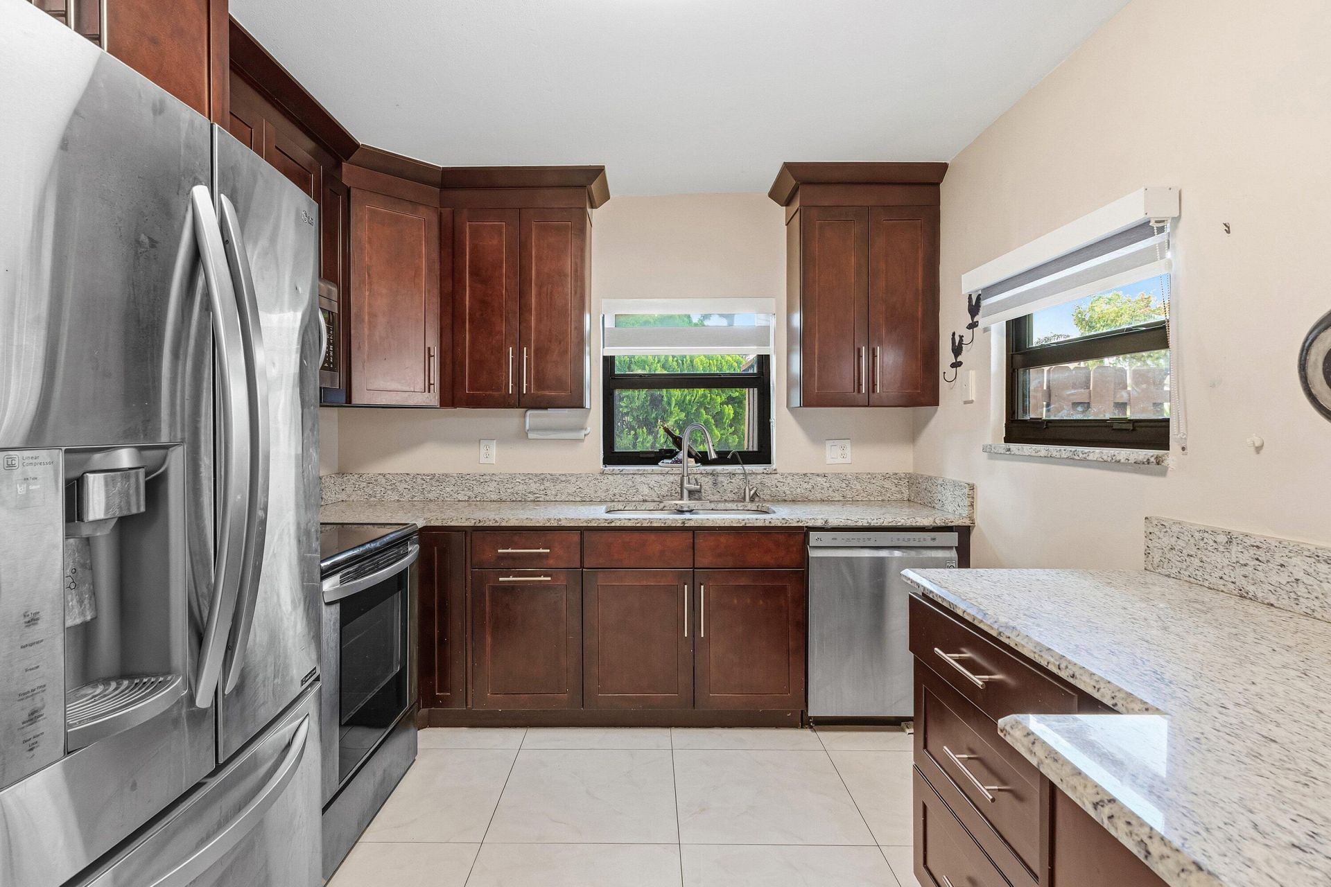 1875 Abbey Road, West Palm Beach, FL 33415 Photo