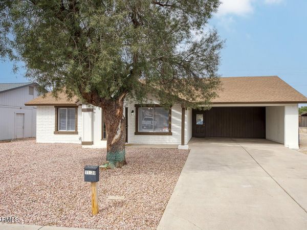 11820 N 42ND Drive, Phoenix, AZ 85029