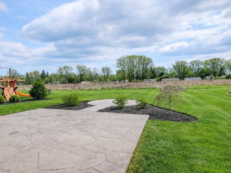 8349 Bedaos Drive, Mentor, OH 44060 Photo 2
