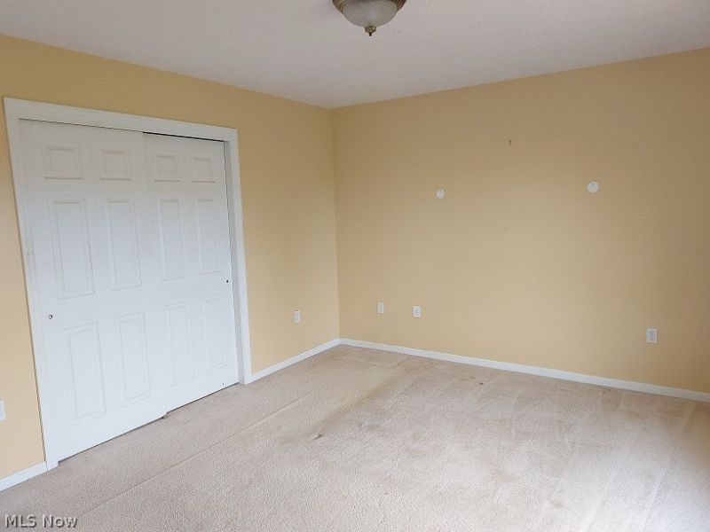 3241 Saint Charles Drive, Steubenville, OH 43952 Photo 10