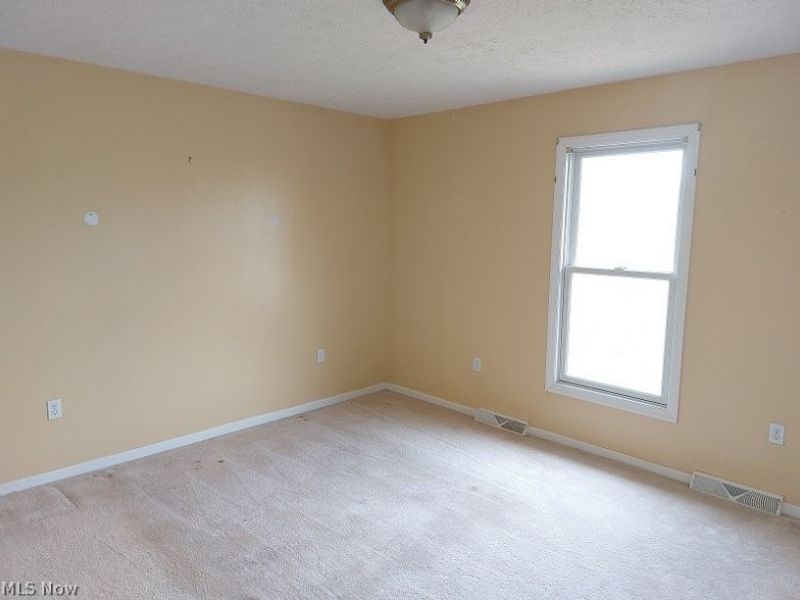 3241 Saint Charles Drive, Steubenville, OH 43952 Photo 12