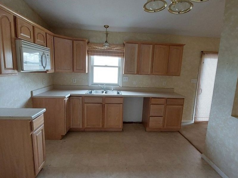 3241 Saint Charles Drive, Steubenville, OH 43952 Photo 7