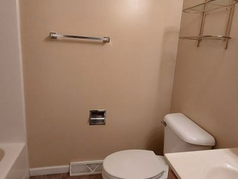 3241 Saint Charles Drive, Steubenville, OH 43952 Photo 9