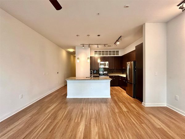 1900 Barton Springs RD, Unit 2007, Austin, TX 78704