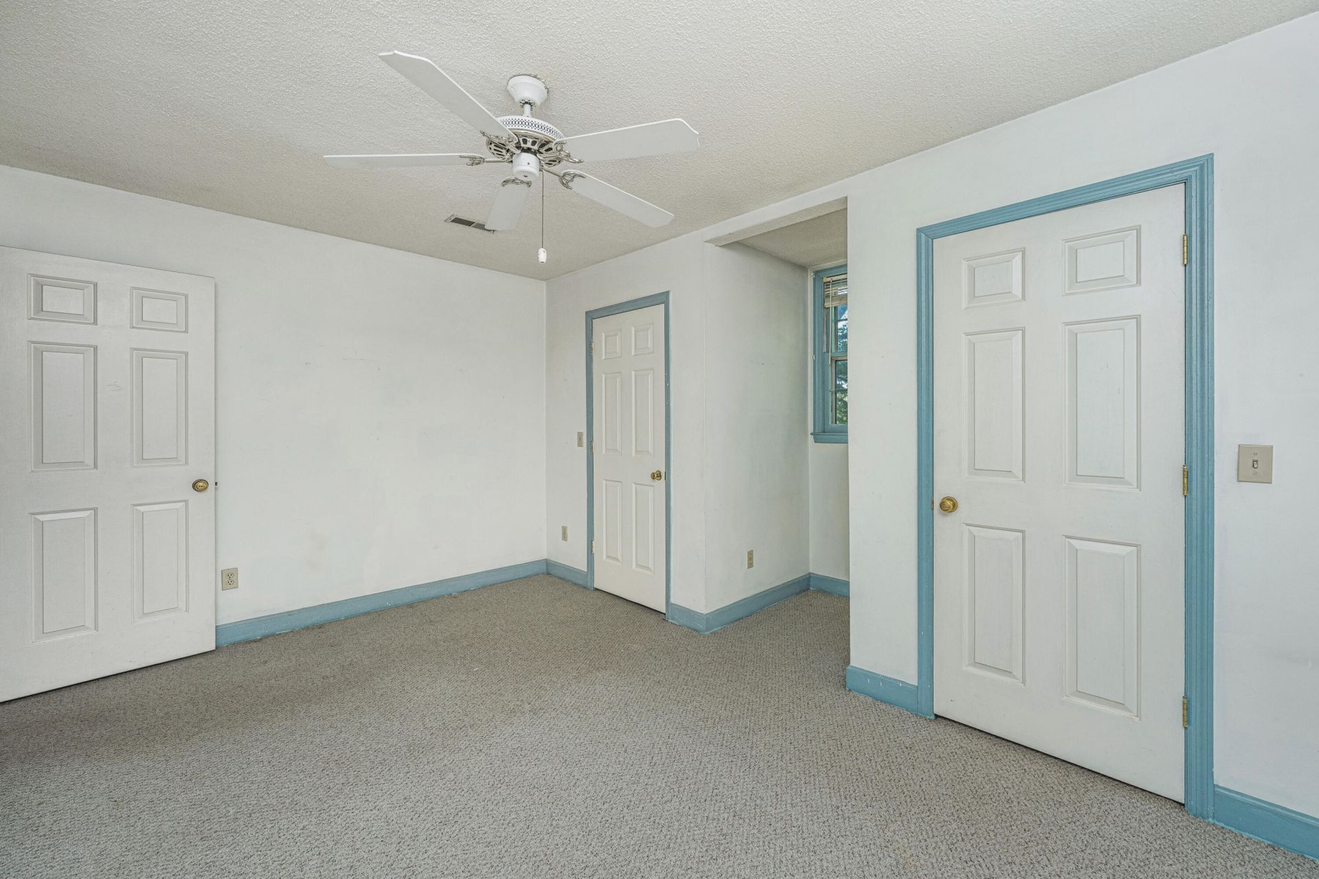 6228 Hollywood Drive Photo 19