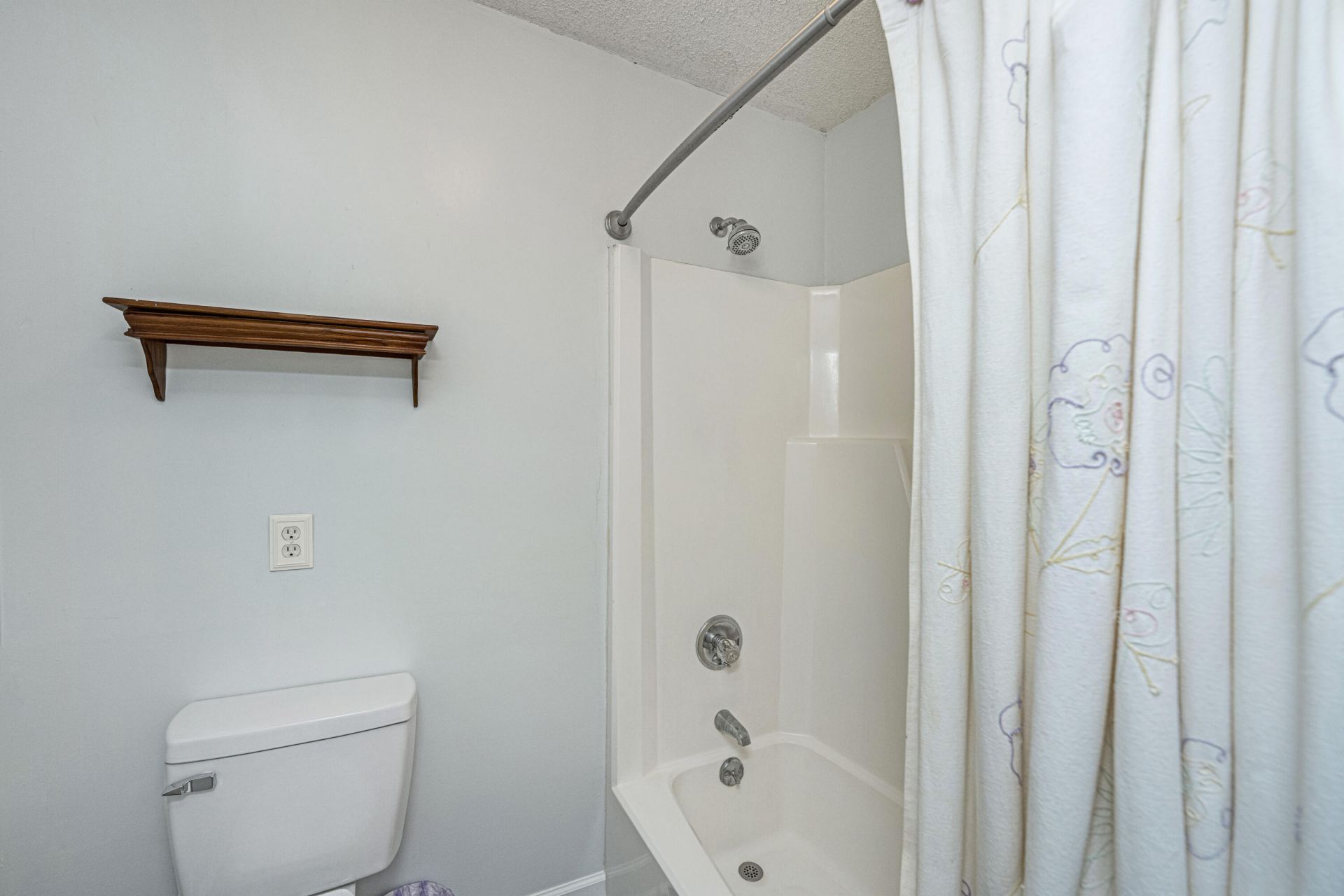 6228 Hollywood Drive Photo 30