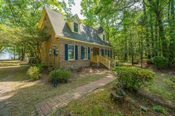 6228 Hollywood Drive photo 4