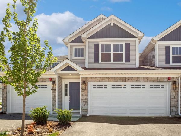 272 Masters Drive , Addison, IL 60101