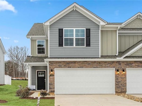 134 Briarwood Lane , Bermuda Run, NC 27009