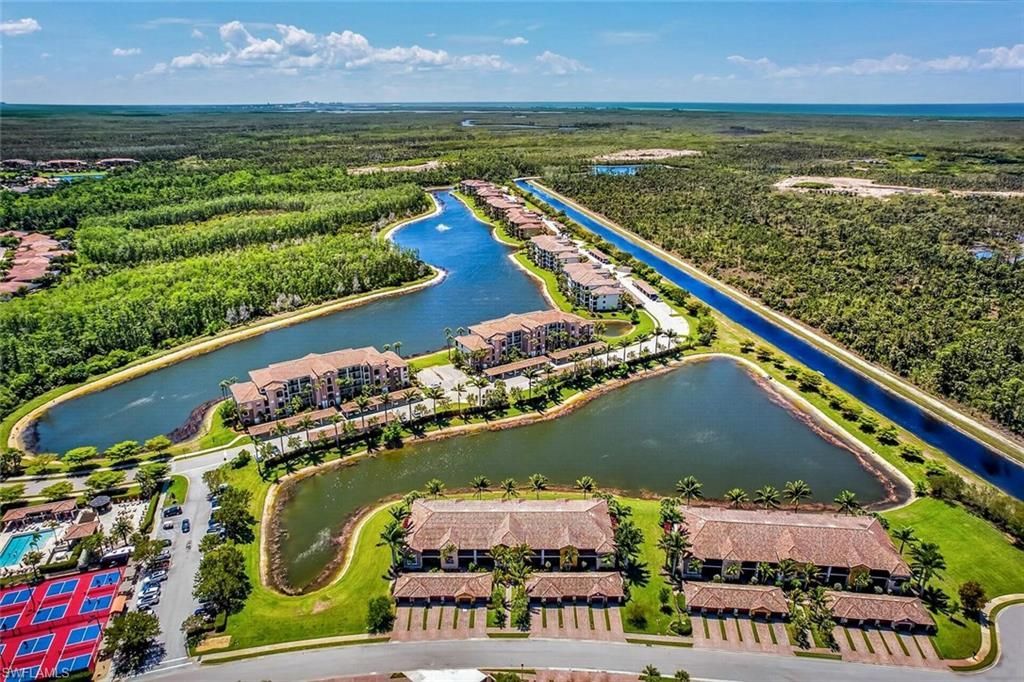 9528 Avellino Way, Unit 2526, Naples, FL 34113 Photo