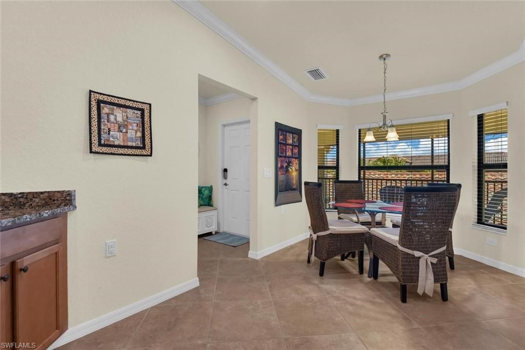 9528 Avellino Way, Unit 2526, Naples, FL 34113 Photo