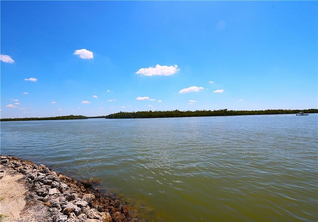 611 Palm Ave, Unit F30, Other, FL 34140 Photo