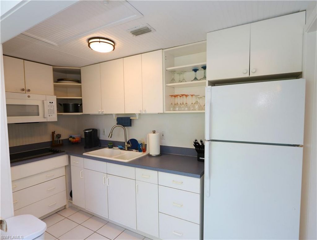 611 Palm Ave, Unit F30, Other, FL 34140 Photo
