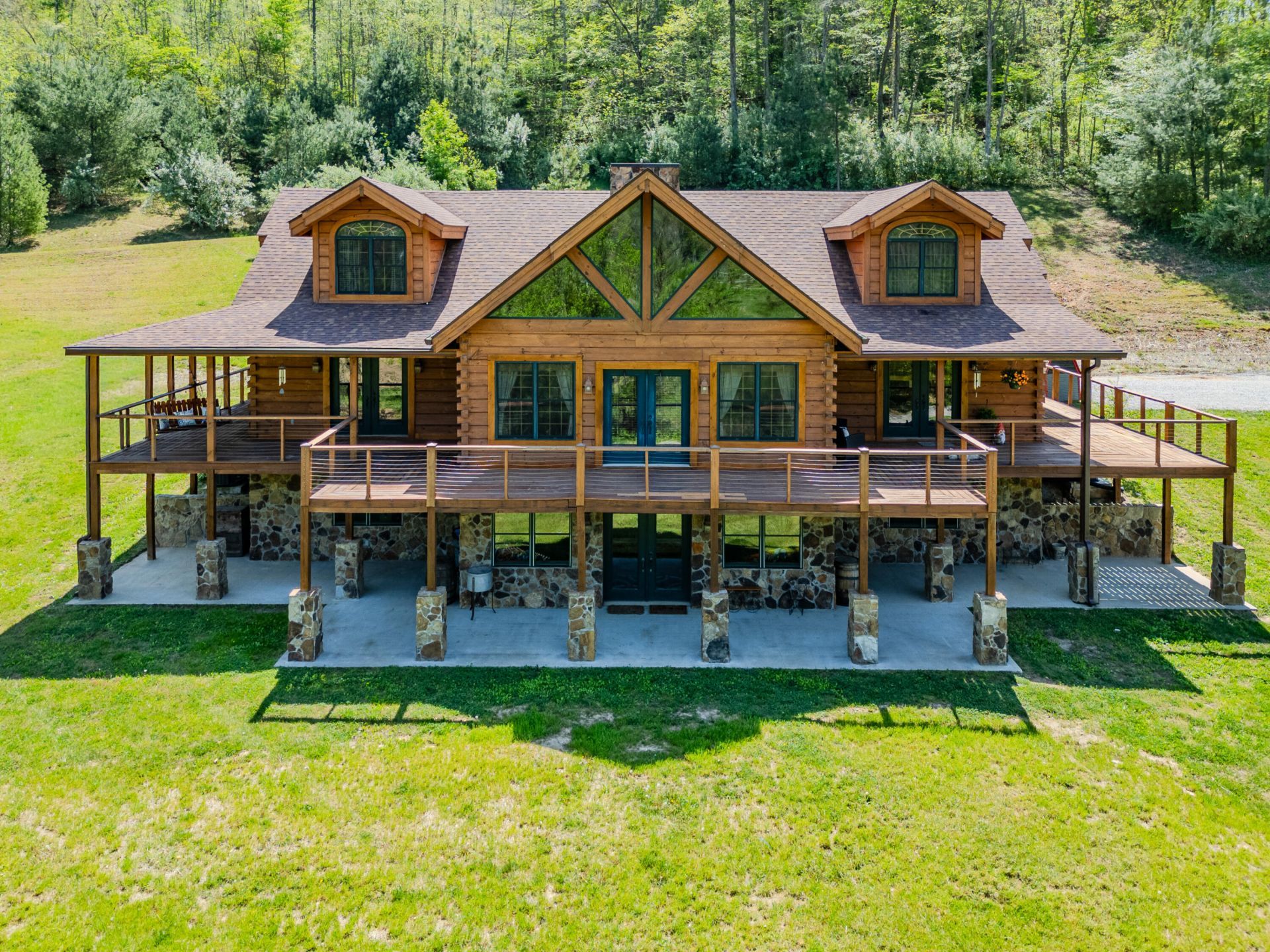 110 Dairy Farm Road, Manchester, KY 40962