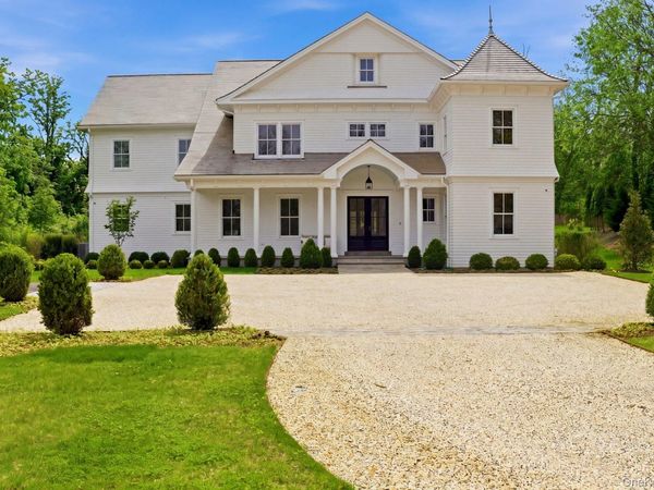 3 Crane Road, Lloyd Harbor, NY 11743