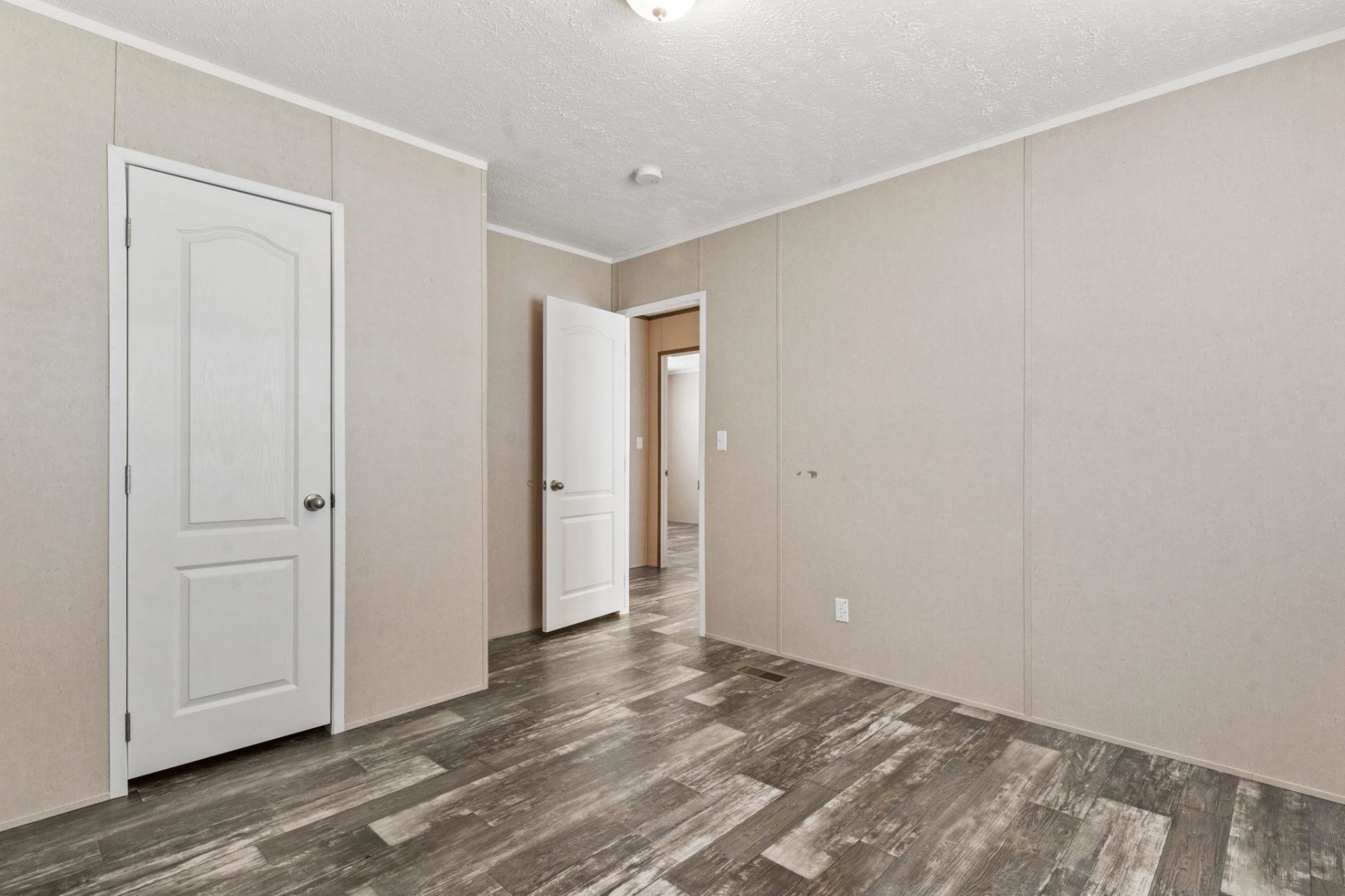 239 Air Stream Dr.  Photo 27