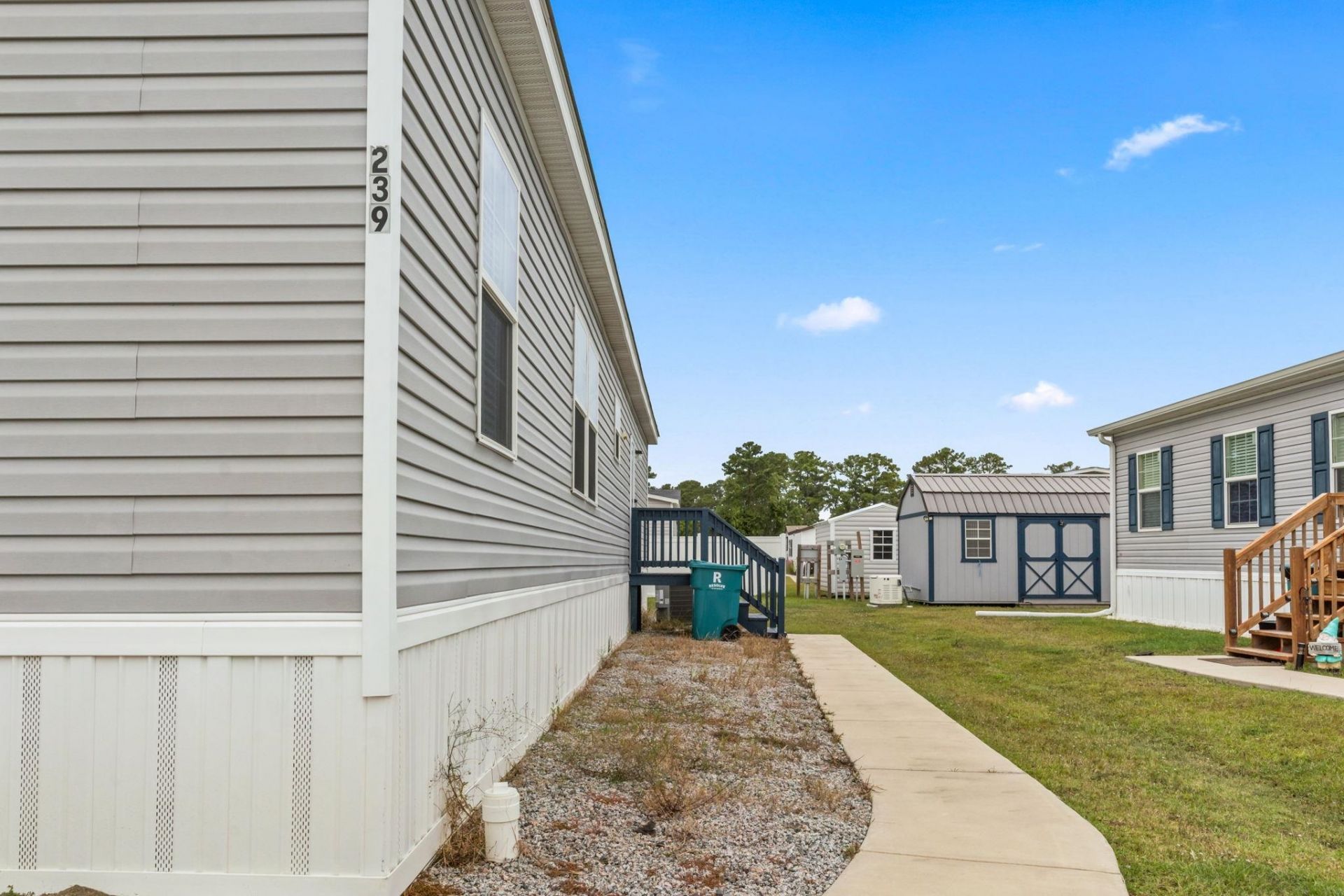 239 Air Stream Dr.  Photo 37