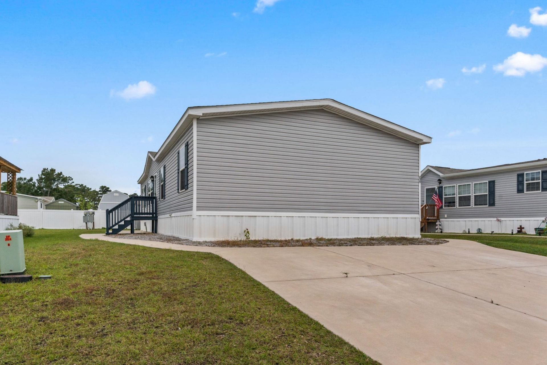 239 Air Stream Dr.  Photo 40