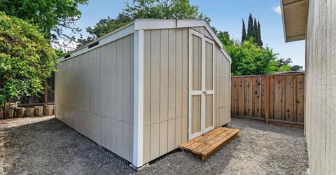 261 Yosemite Dr, Livermore, CA 94551 Photo