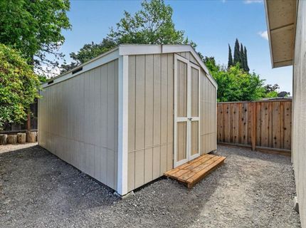 261 Yosemite Dr, Livermore, CA 94551 Photo