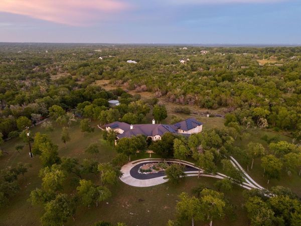 401 TRAIL RIDGE RD, Wimberley, TX 78676