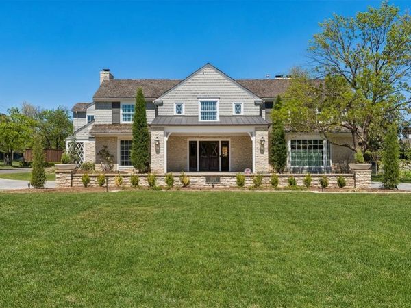 1609 Elmhurst Avenue, Nichols Hills, OK 73120