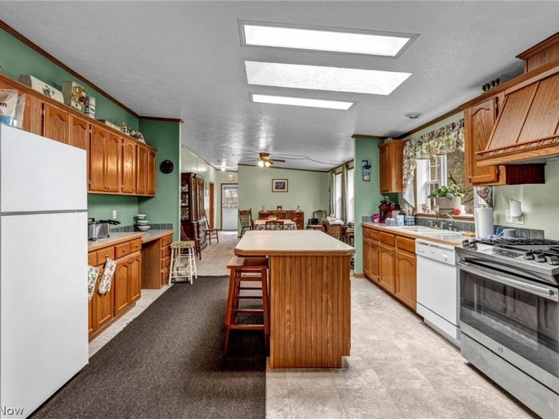 5500 Westbrook Street SE, Sandy, OH 44643 Photo 16