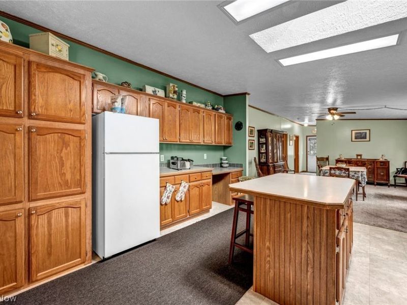 5500 Westbrook Street SE, Sandy, OH 44643 Photo 17