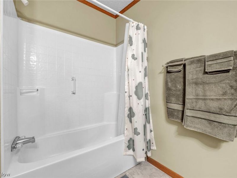 5500 Westbrook Street SE, Sandy, OH 44643 Photo 30