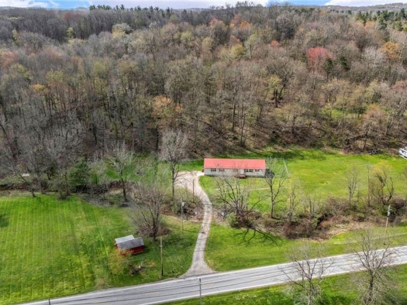 5500 Westbrook Street SE, Sandy, OH 44643 Photo 4