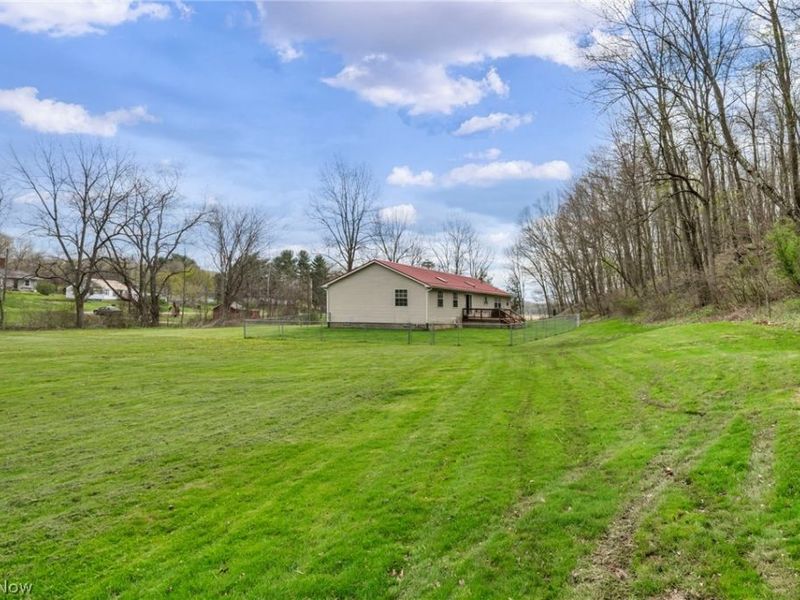 5500 Westbrook Street SE, Sandy, OH 44643 Photo 7