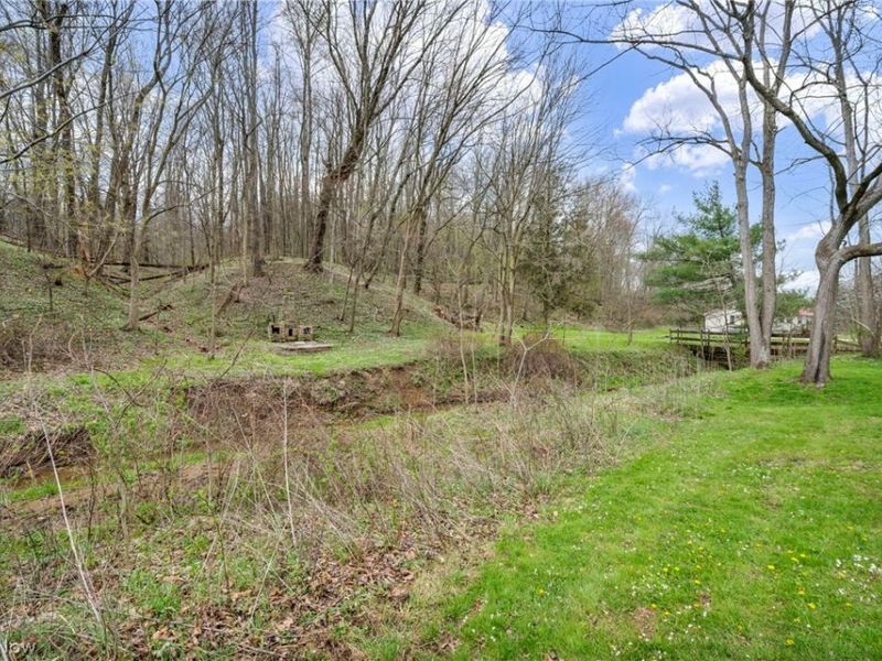 5500 Westbrook Street SE, Sandy, OH 44643 Photo 8