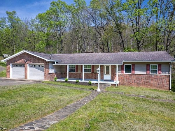 146 Graham Place , Davisville, WV 26142