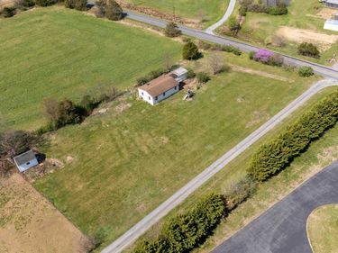 14506 TRAVIS LN, FULKS RUN, VA 22830