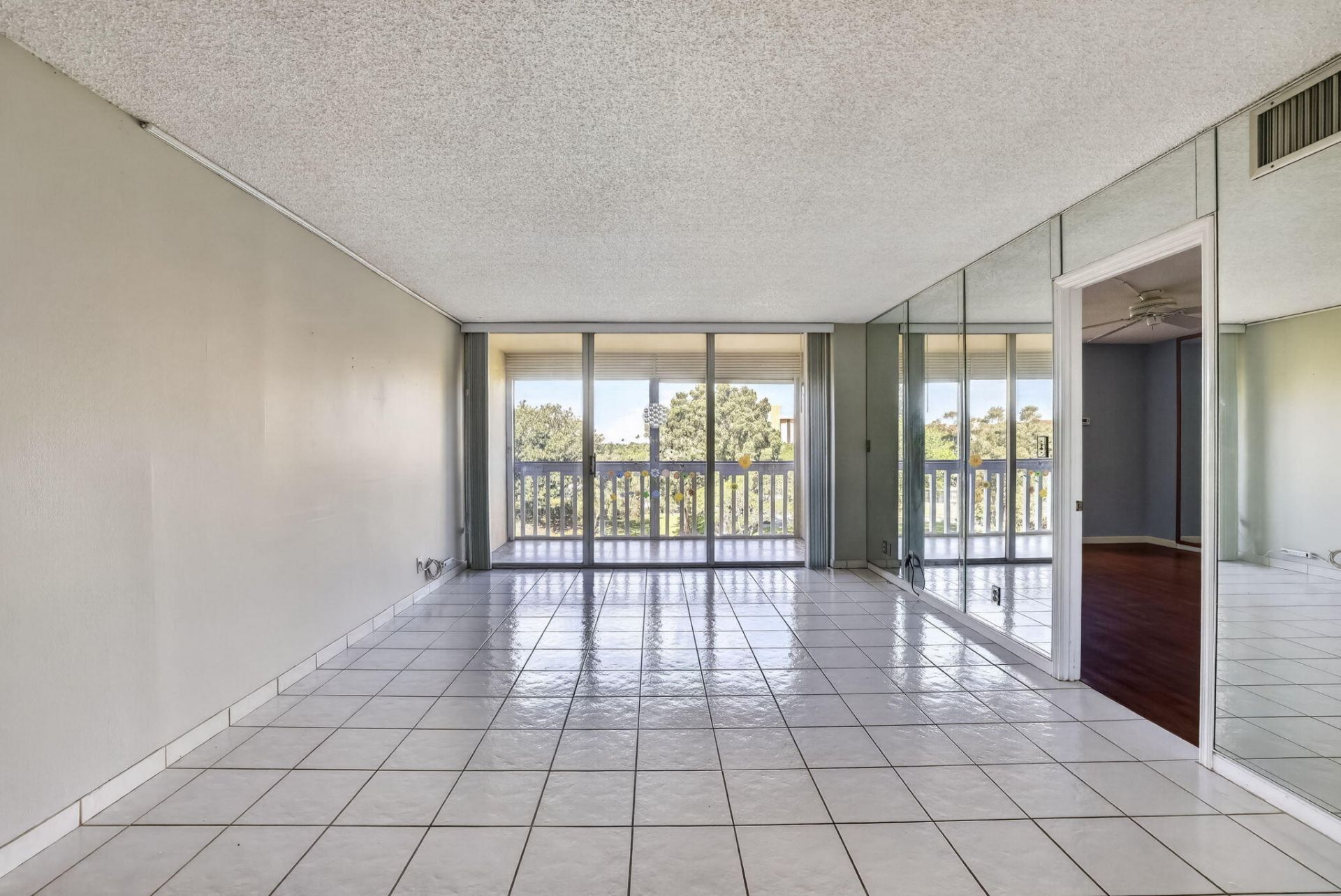 7011 Environ Boulevard, Unit 412, Lauderhill, FL 33319 Photo