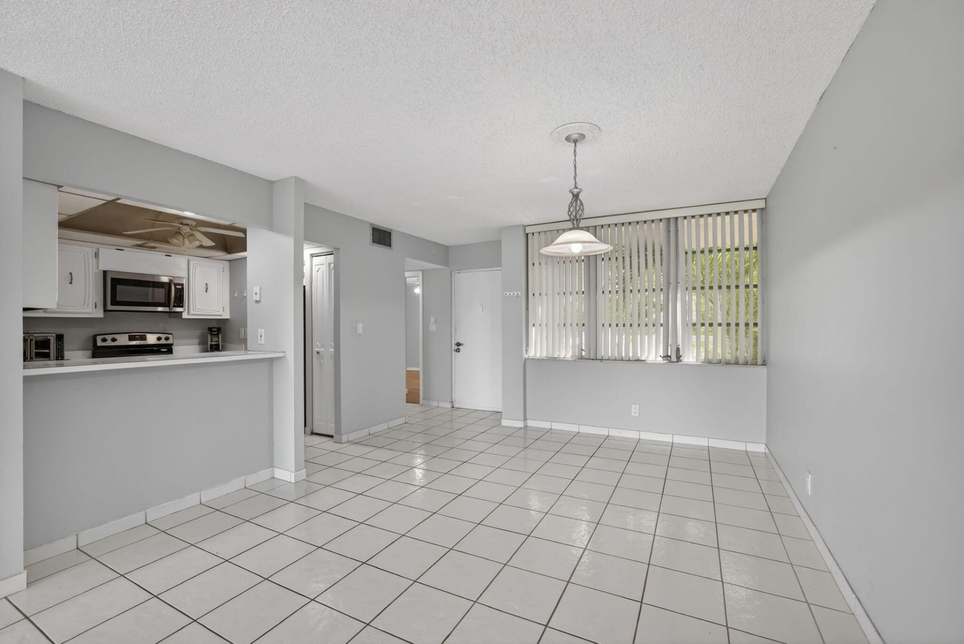 7011 Environ Boulevard, Unit 412, Lauderhill, FL 33319 Photo