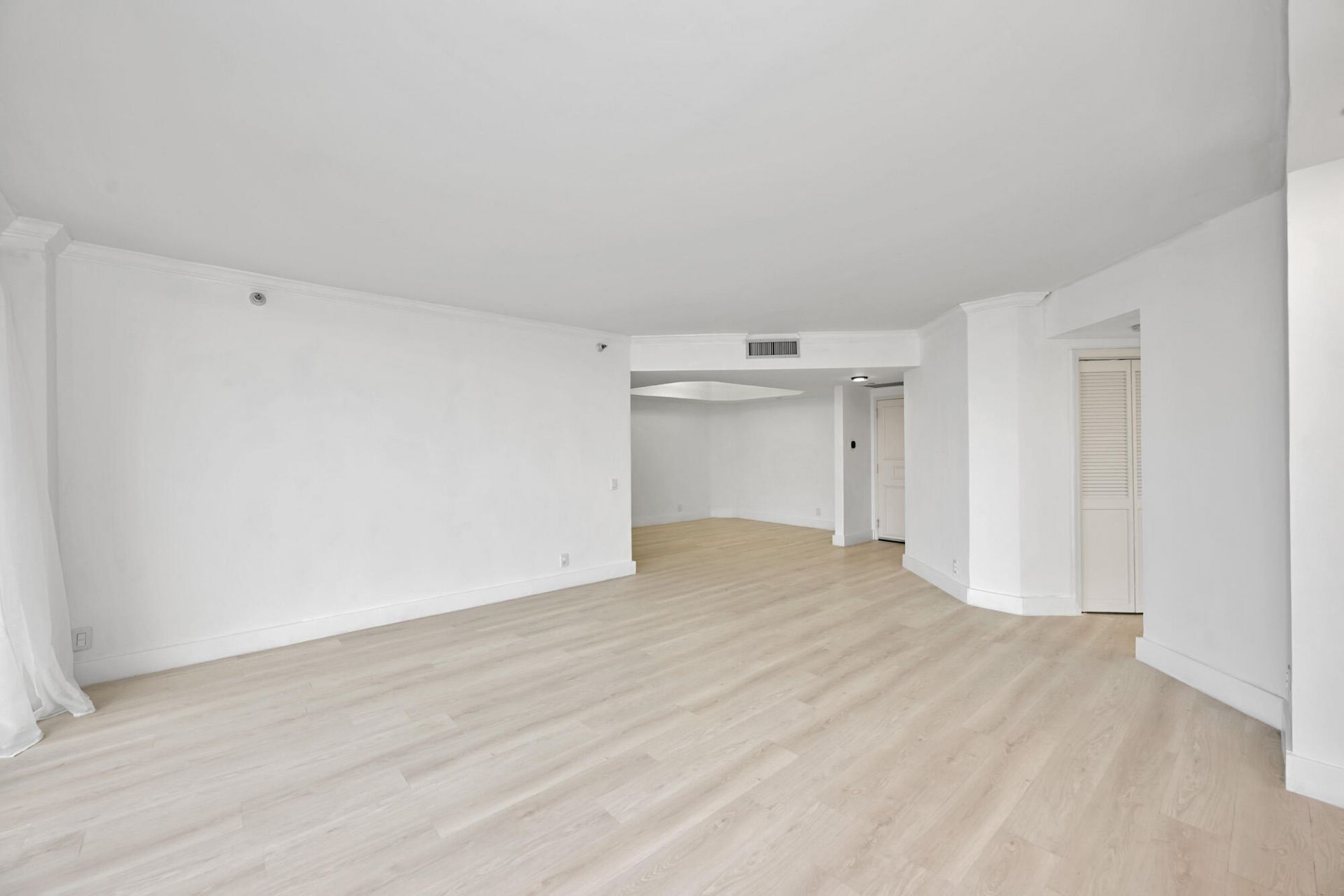 3640 Yacht Club Drive, Unit 1501, Aventura, FL 33180 Photo