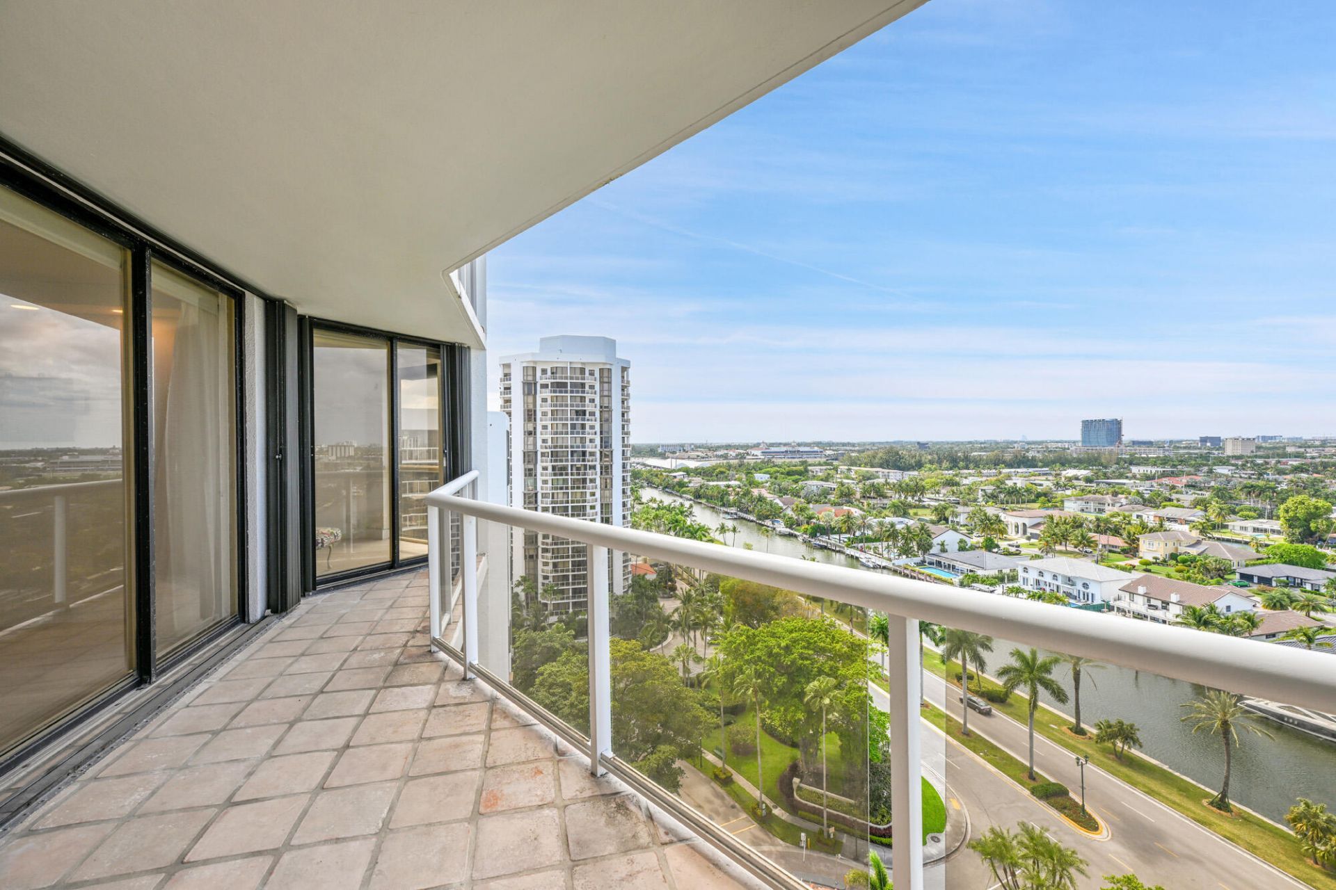 3640 Yacht Club Drive, Unit 1501, Aventura, FL 33180 Photo