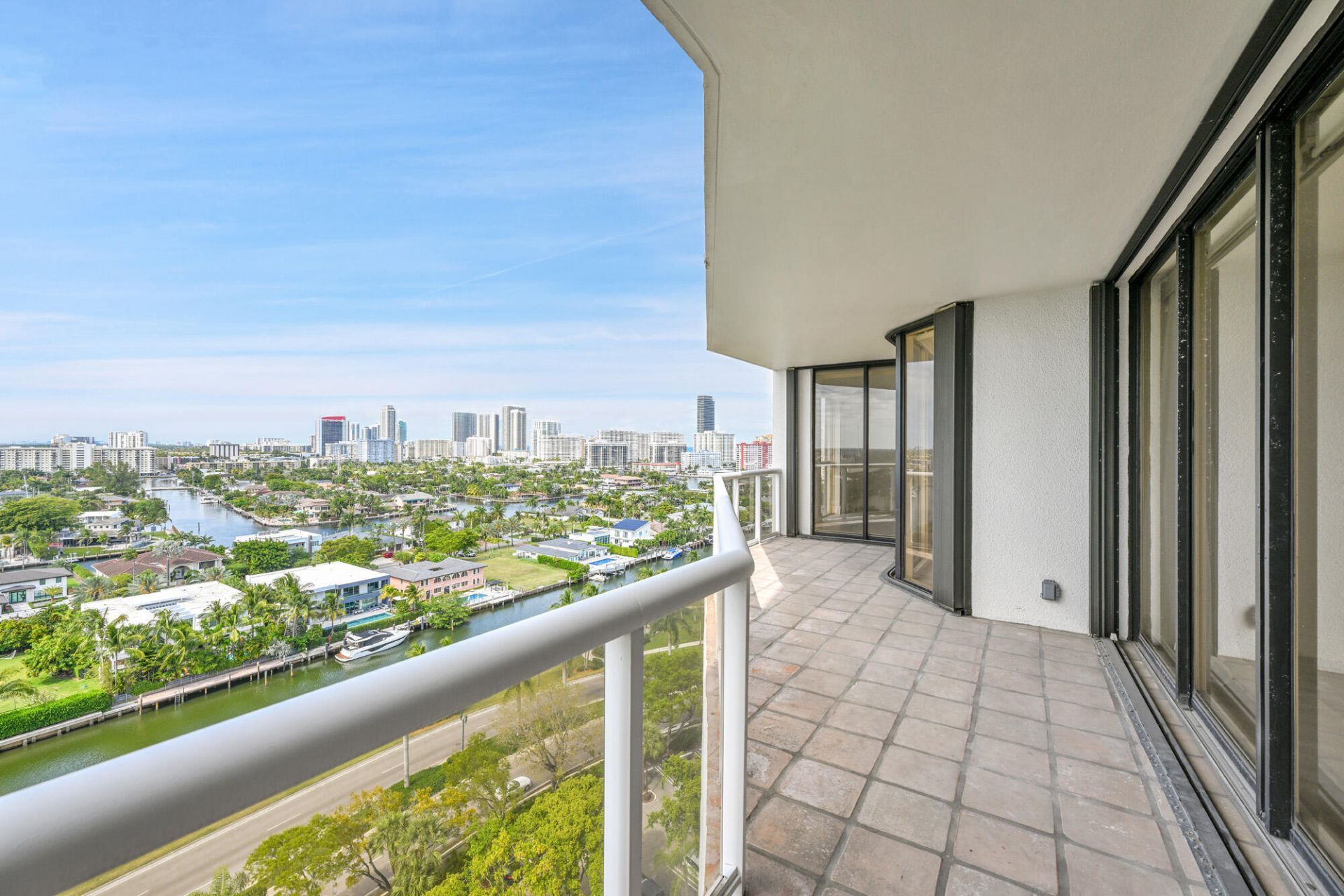 3640 Yacht Club Drive, Unit 1501, Aventura, FL 33180 Photo