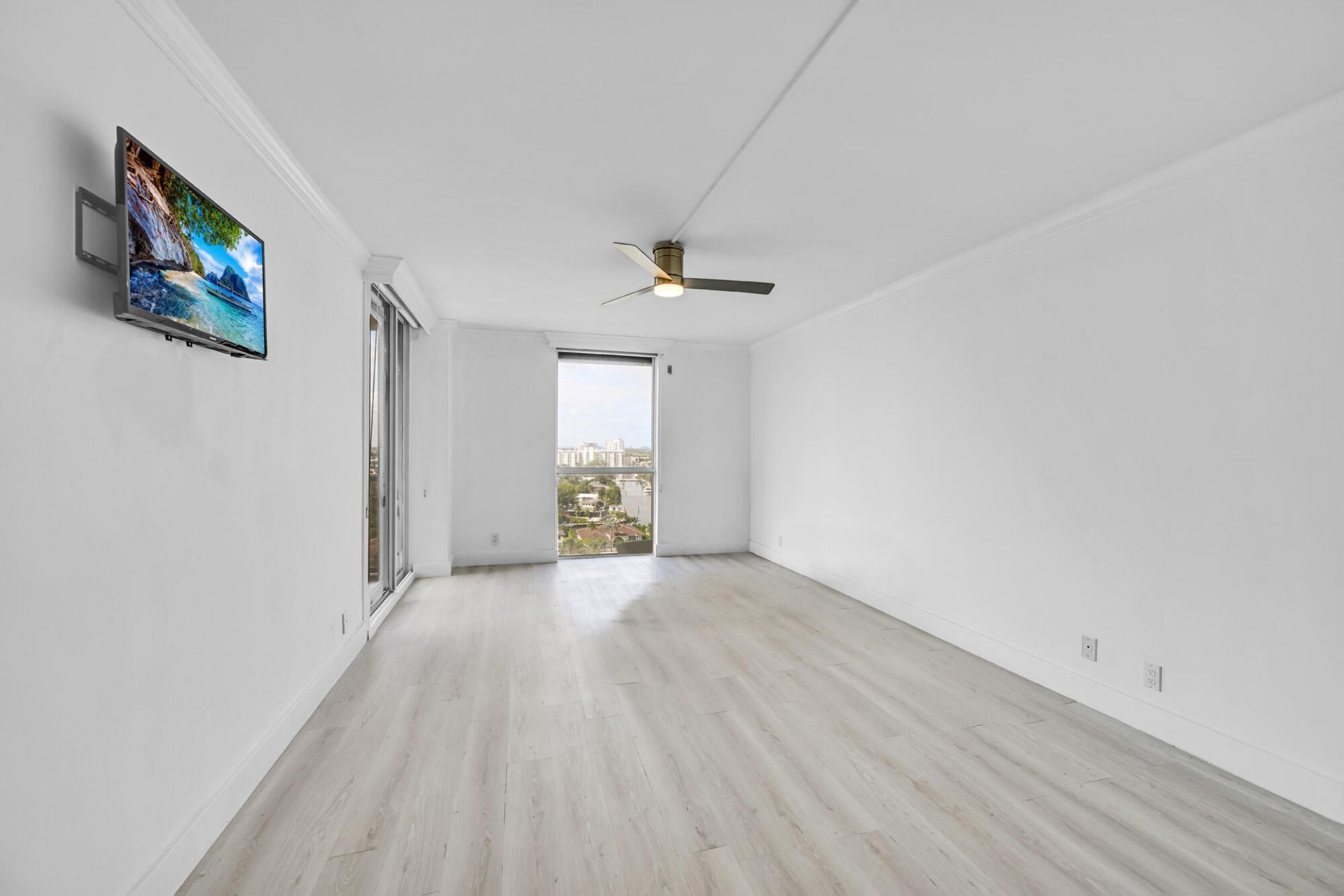 3640 Yacht Club Drive, Unit 1501, Aventura, FL 33180 Photo