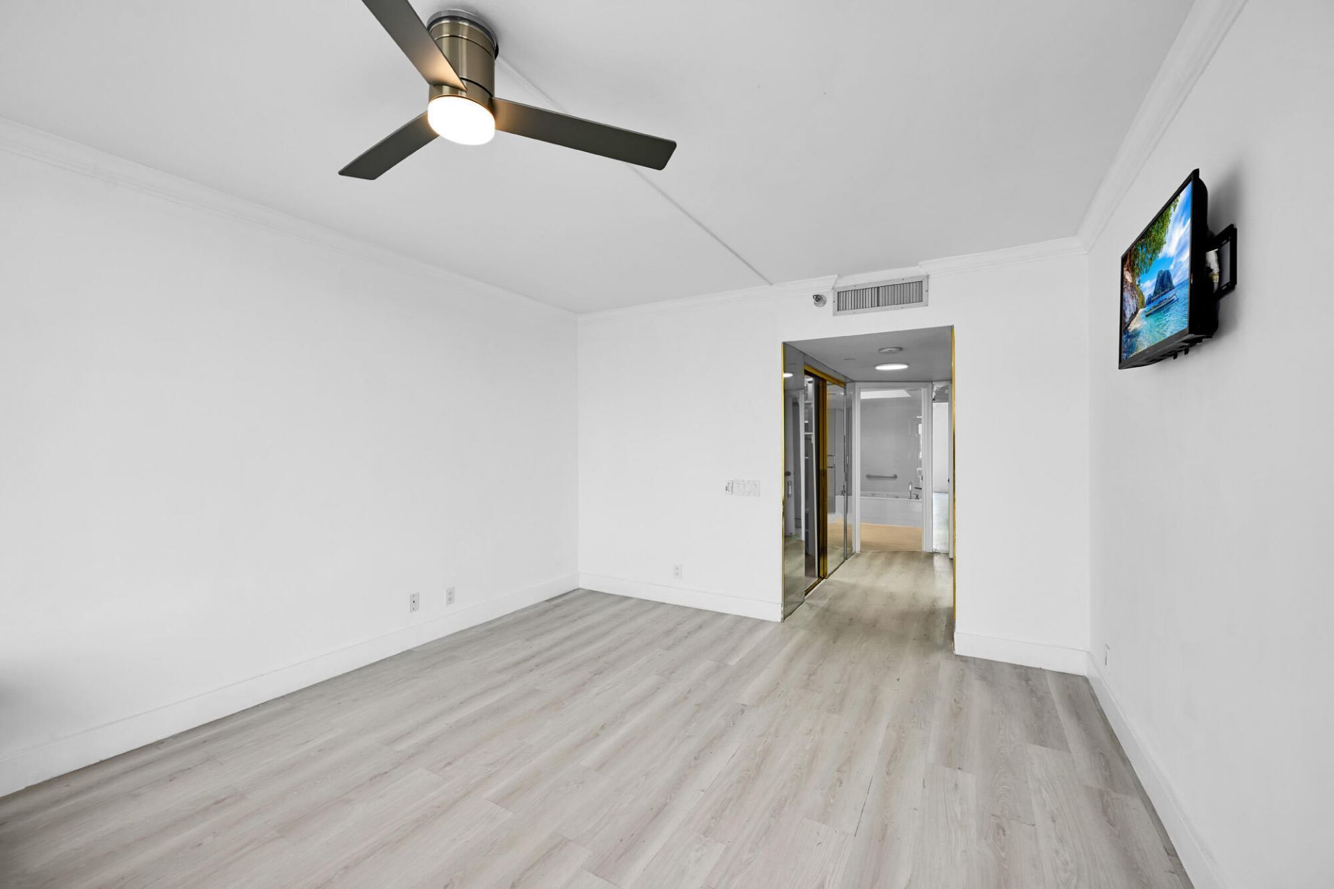 3640 Yacht Club Drive, Unit 1501, Aventura, FL 33180 Photo