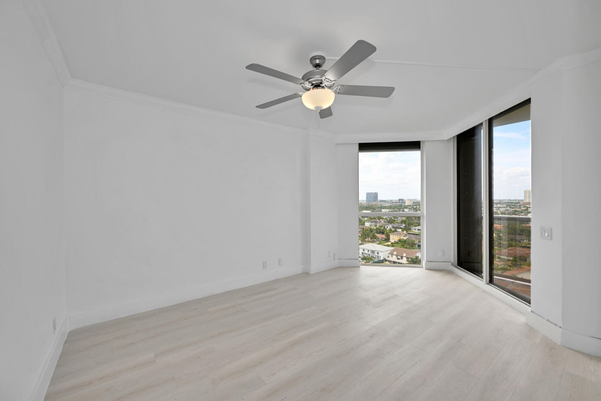 3640 Yacht Club Drive, Unit 1501, Aventura, FL 33180 Photo