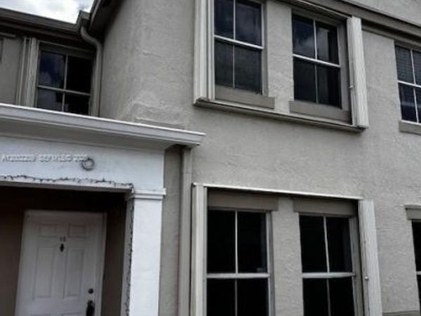 9189 Fontainebleau Blvd , Unit 510, Miami, FL 33172