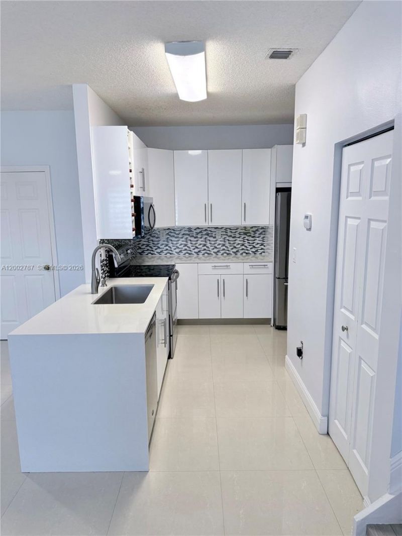 1704 SW 101st Ter , Miramar, FL 33025 Photo