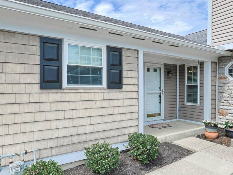 680 Stoneharbor Lane, Maineville, OH 45039 Photo 3