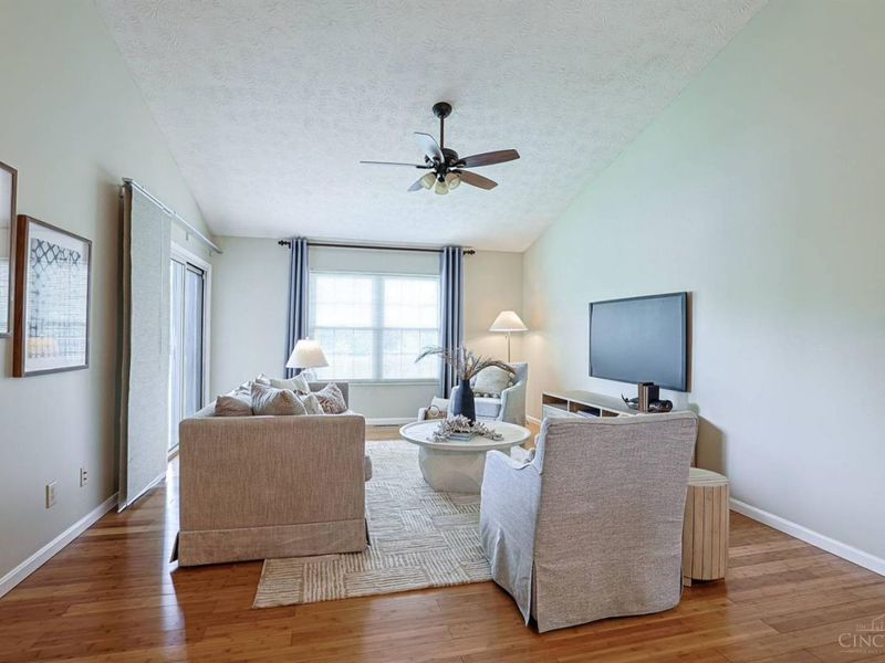 680 Stoneharbor Lane, Maineville, OH 45039 Photo 6