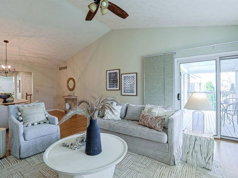 680 Stoneharbor Lane, Maineville, OH 45039 Photo 8