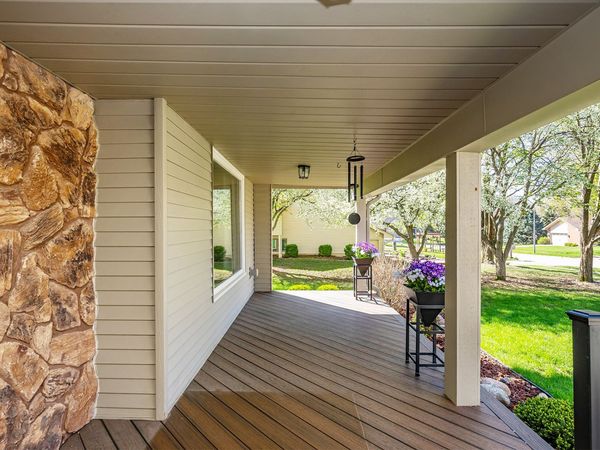 3309 Eula Drive, Urbandale, IA 50322