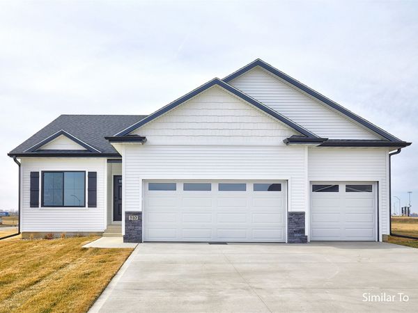 1545 Werthman Drive, Waukee, IA 50263