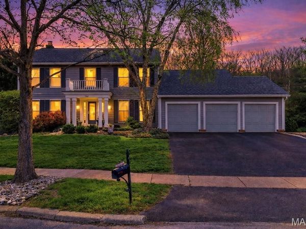 556 Red Rock Drive , Ballwin, MO 63011